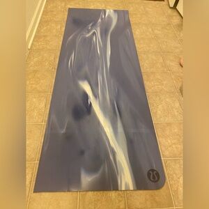 Lululemon 🍋 yoga mat